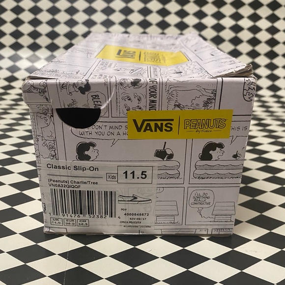 NWT Peanuts Christmas Slip-On Vans - Picture 4 of 4